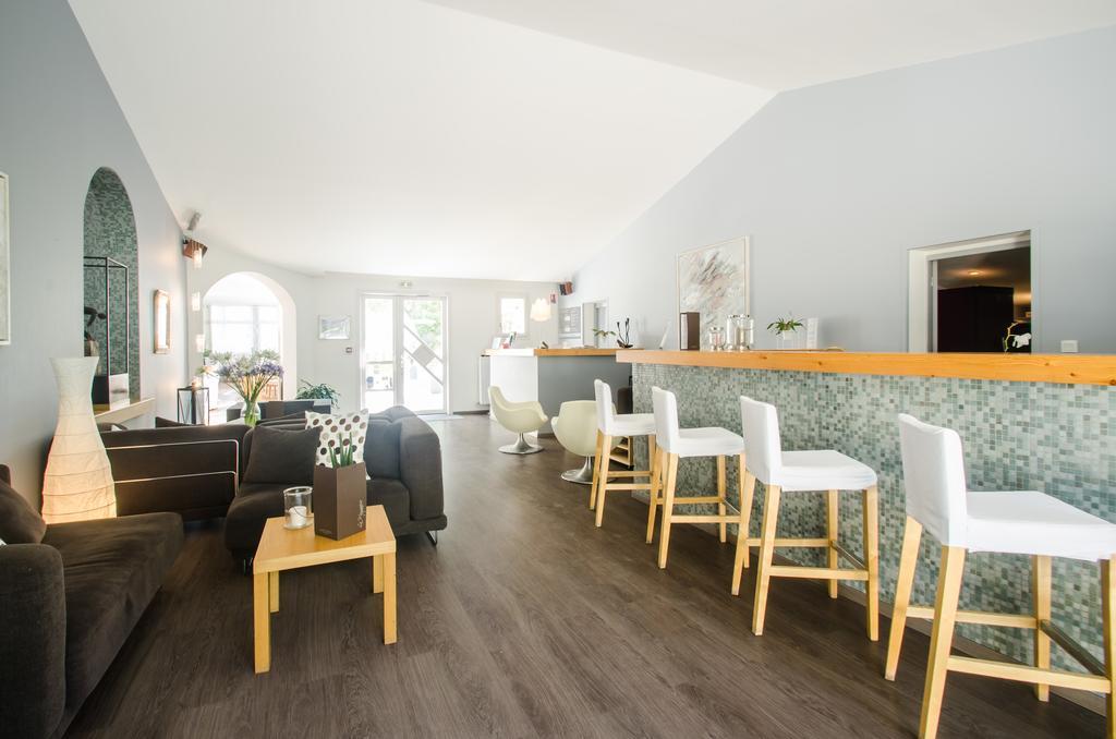 Aubignosc Logis Hotel La Magnanerie - Cote Bistro מראה חיצוני תמונה