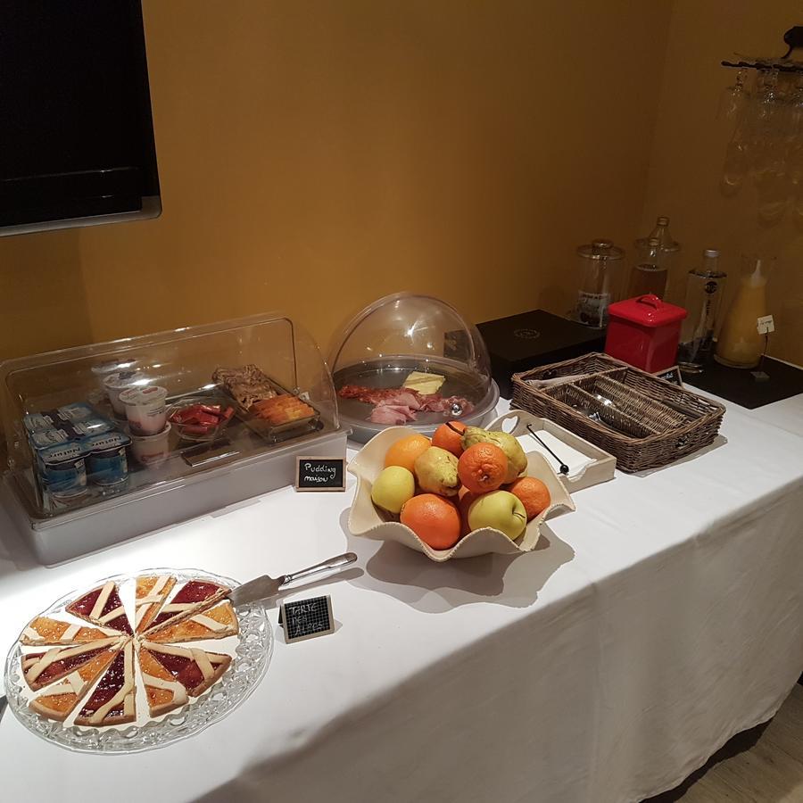 Aubignosc Logis Hotel La Magnanerie - Cote Bistro מראה חיצוני תמונה