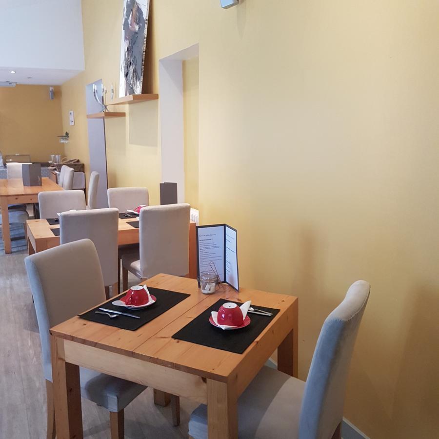 Aubignosc Logis Hotel La Magnanerie - Cote Bistro מראה חיצוני תמונה